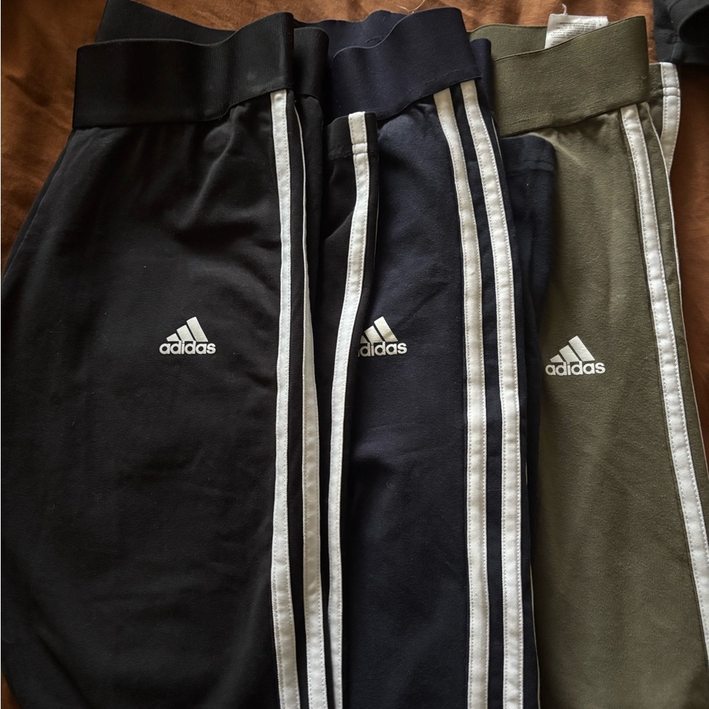 4 ITEMS BULK ORDER 3 Adidas leggings & shorts  - Black, Navy, Olive